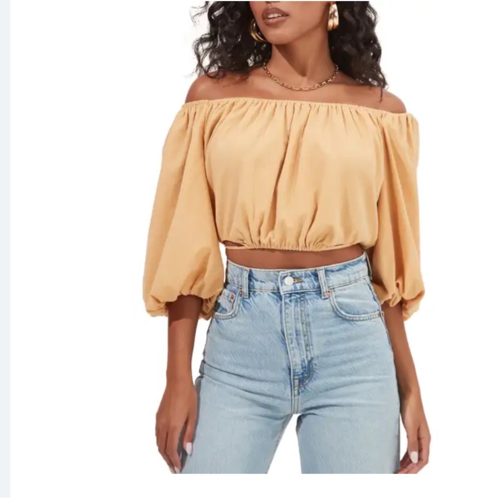 Women's Off-Shoulder Tan/Mustard Top